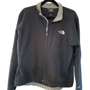 The North Face Men's Black Softshell Jacket Size M Weather Resistant